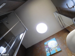 Bad 2 mit Lichtkuppel Bad 2 mit Lichtkuppel